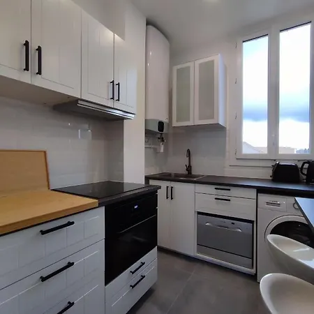 Apartment La Vie En Blanc Et Noir Maisons-Laffitte